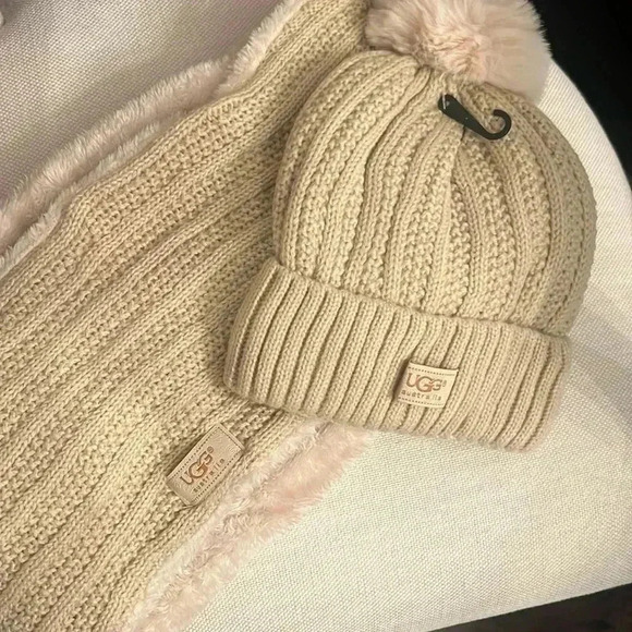 UGG tan/cream hat and scarf